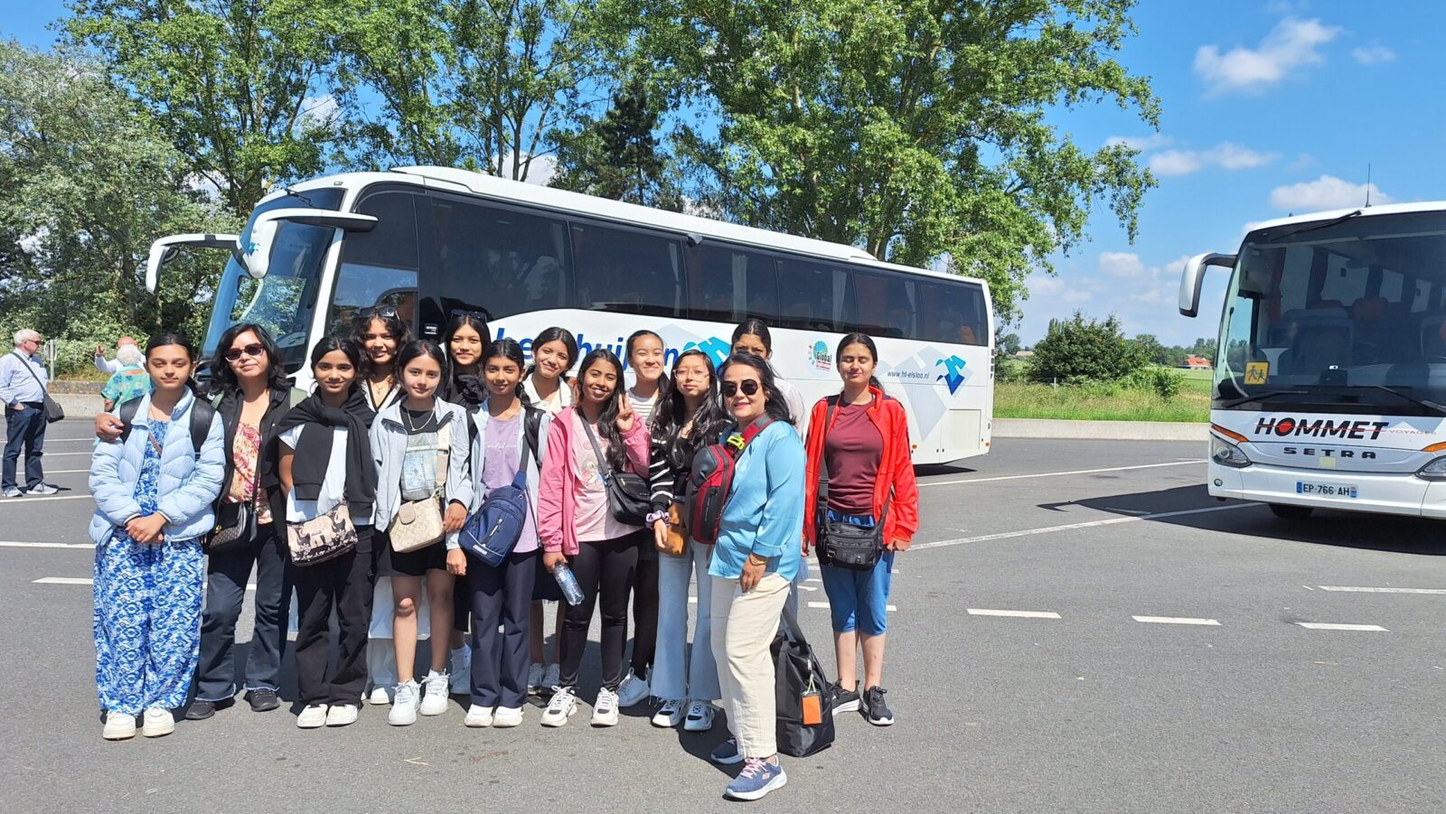 Bus travel to Paris